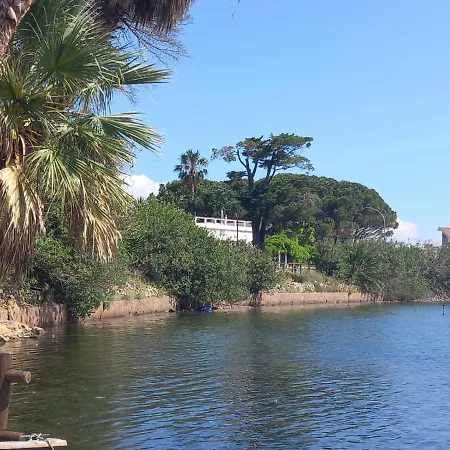La Casa Tra I Laghi * メッシーナ